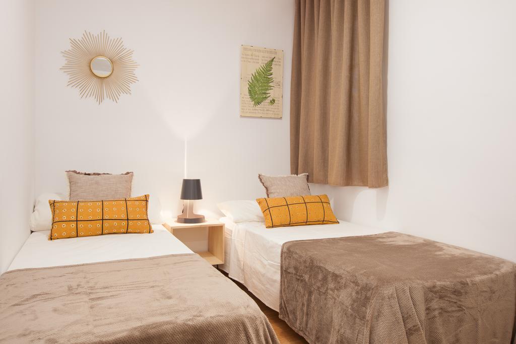 Click&Flat Europa Fira Apartments L'Hospitalet de Llobregat Bagian luar foto