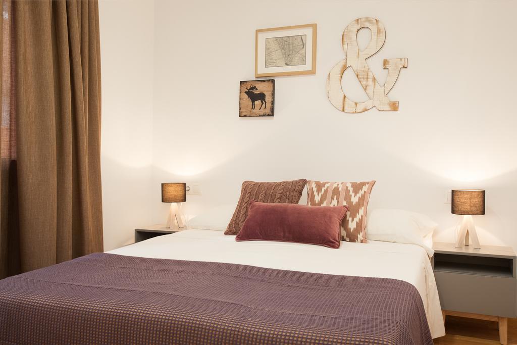 Click&Flat Europa Fira Apartments L'Hospitalet de Llobregat Bagian luar foto