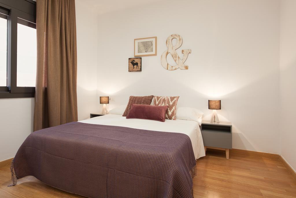 Click&Flat Europa Fira Apartments L'Hospitalet de Llobregat Bagian luar foto