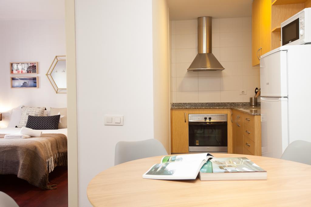 Click&Flat Europa Fira Apartments L'Hospitalet de Llobregat Bagian luar foto