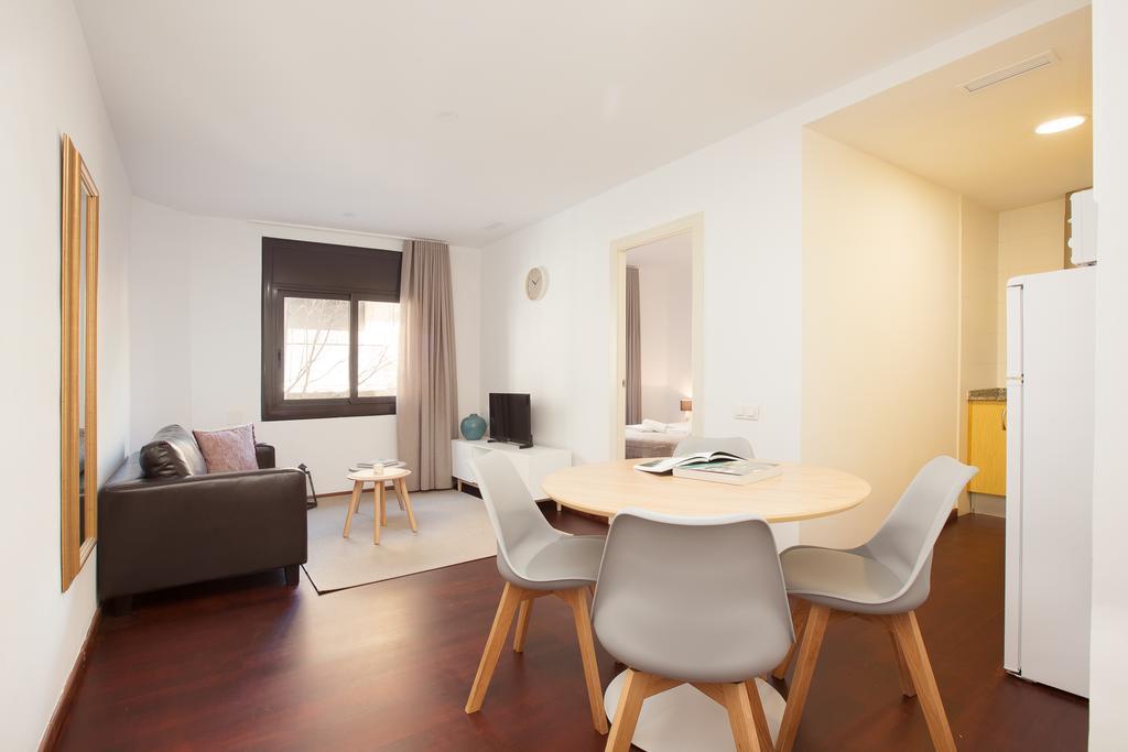 Click&Flat Europa Fira Apartments L'Hospitalet de Llobregat Bagian luar foto