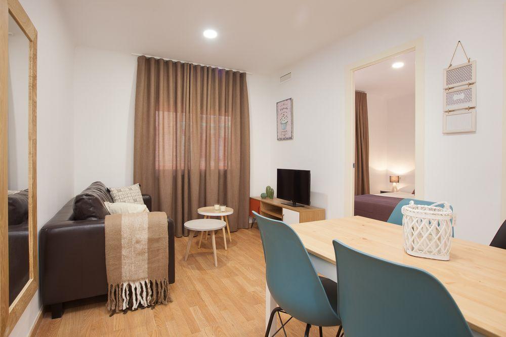 Click&Flat Europa Fira Apartments L'Hospitalet de Llobregat Bagian luar foto